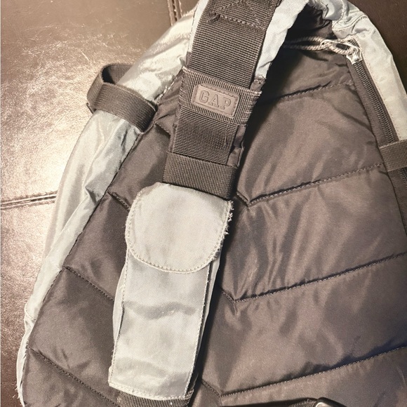 GAP Men's Black and Gray Backpack - Picture 2 of 6